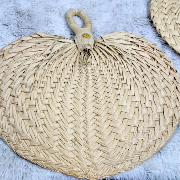 Philippines Hand Crafted Pack of 5 Beige Raffia Fan Laua Celebrations - Picture 9 of 14